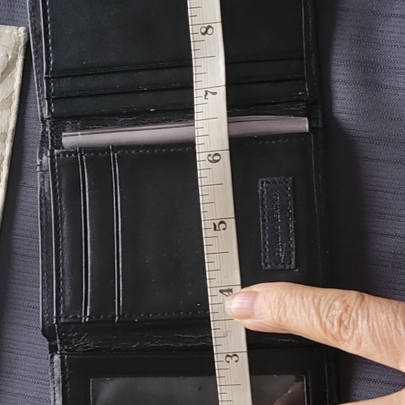 Wallet - Picture 4 of 6